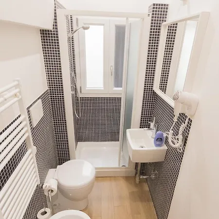 Amalia - Via San Zanobi Bed & Breakfast Firenze