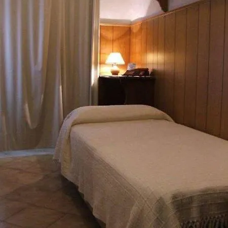 De' Pazzi Hotel 2*