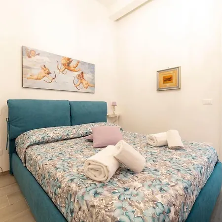 Διαμέρισμα Casa Lorenzo With A Quiet Tiny Patio Φλωρεντία