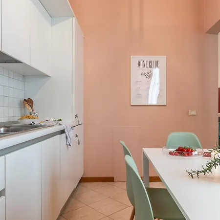 Wine Moscato Apartment Florence