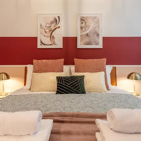 Wine Moscato Apartment