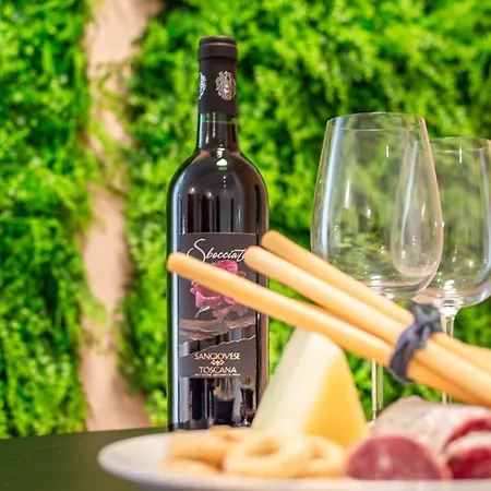 Wine Moscato Apartment Florence