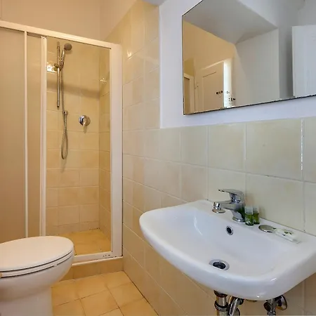 Santo Spirito 6 * Florence