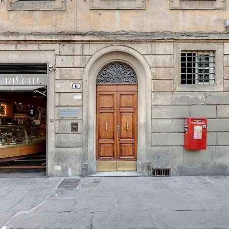 Santo Spirito 6 Florence