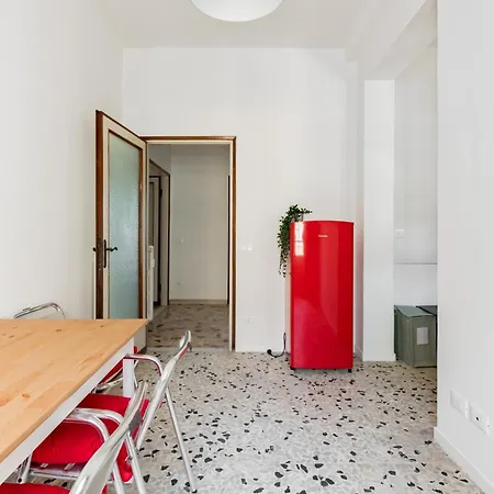 San Jacopino Roomy Flat With Balconies