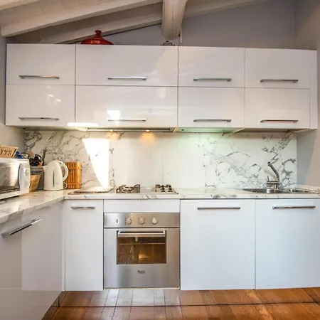 Appartamento Giambologna Attic By Prestige