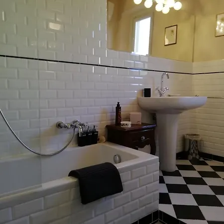 By Anna Guest house 2*