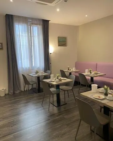 Delle Camelie Hotel 2*