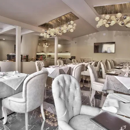 The Moon Boutique & 4* Firenze