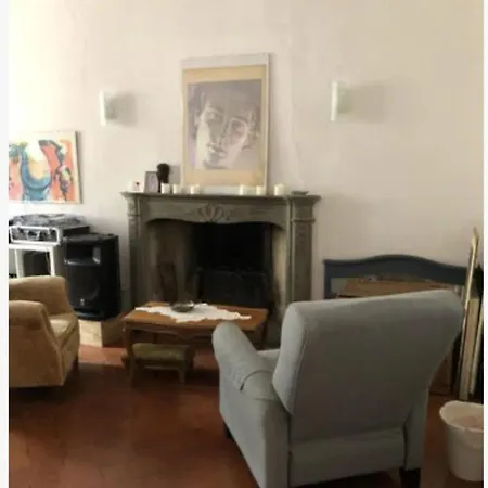 Large In Antique Building In Santo Spirito
