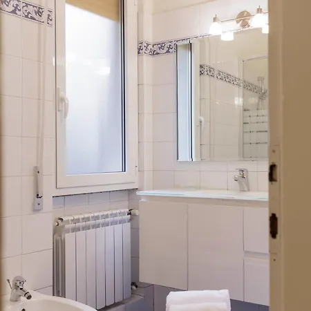 Apartment Borgo Pinti Living Florence