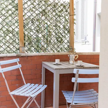 Apartment Borgo Pinti Living Florence