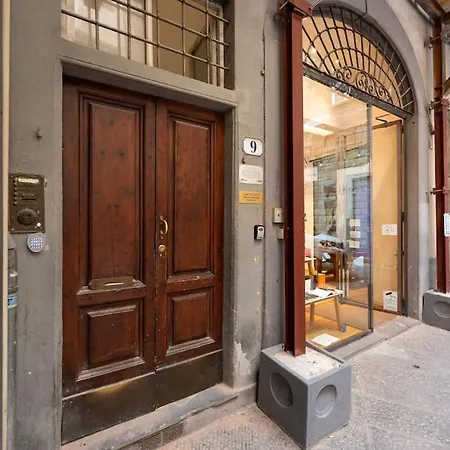 Keys Of Italy - Corsob 9 - Florentine Close To Palazzo Vecchio Florence