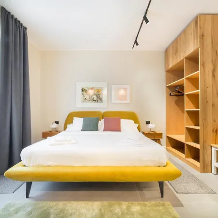 Aurora Piazzetta Apartment *