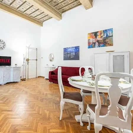 Centro Artistic Apartment
