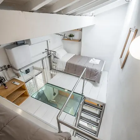 Loft In Piazza Duomo Apartment