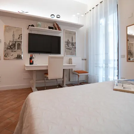 Indipendent With Terrace - Parking Apartment Florence