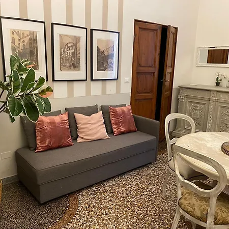Apartment Proconsolo 9s Florence