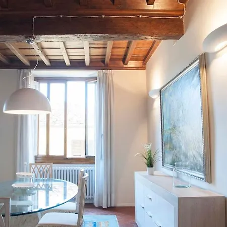 Tornabuoni Charming Apartment *