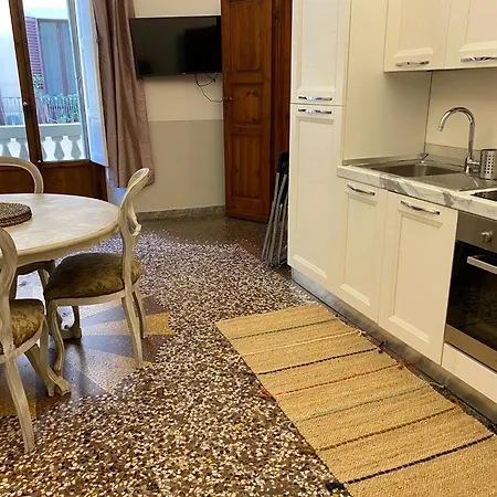 Apartment Proconsolo 9s