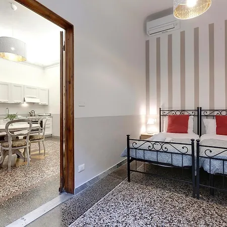 Apartment Proconsolo 9s Florence