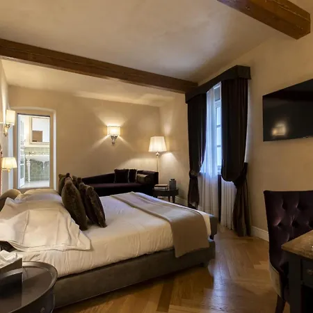 Palazzo Roselli Cecconi Hotel 3*