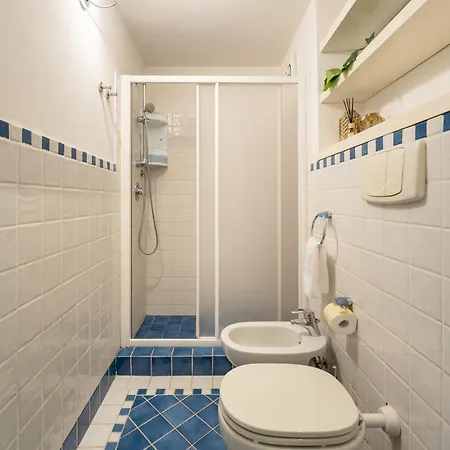 Apartment Via Cimabue 8b - Charming - Metropolitan Loft In - 20 Minute Walk To Center - Excellent Base For Exploring - Less Than 5 Minute Walk To The Supermarket - Amazing Bakery On The Corner *