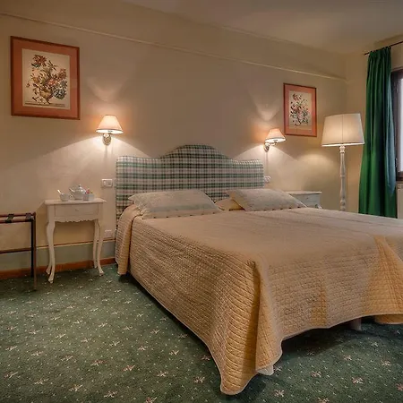 Relais Uffizi Hotel 4*