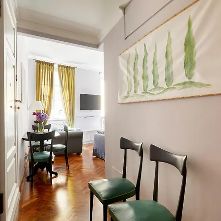 Aparthotel Palazzo Salviati By Varental Florence