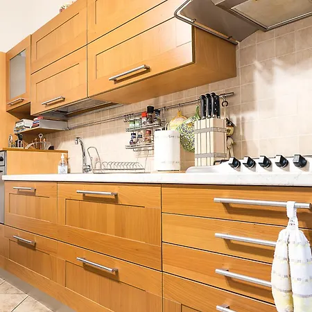 Appartamento Tina House *