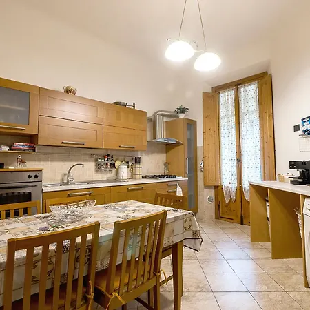 Tina House * Firenze