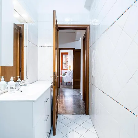 Apartment Lungarno Casa Esclusiva *