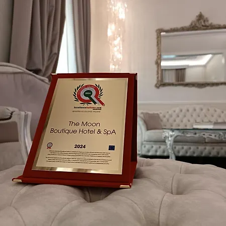 Hotell The Moon Boutique & Florens