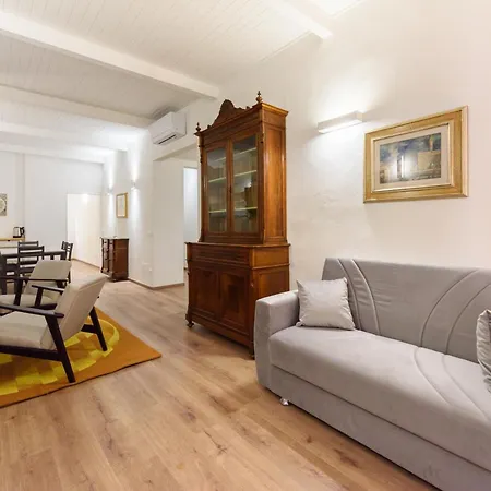 Uffizi 3 Bedrooms By Mmega *