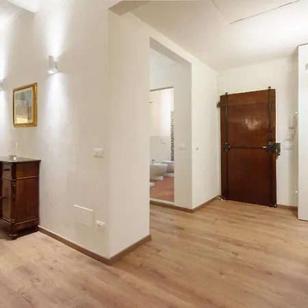 Apartment Uffizi 3 Bedrooms By Mmega