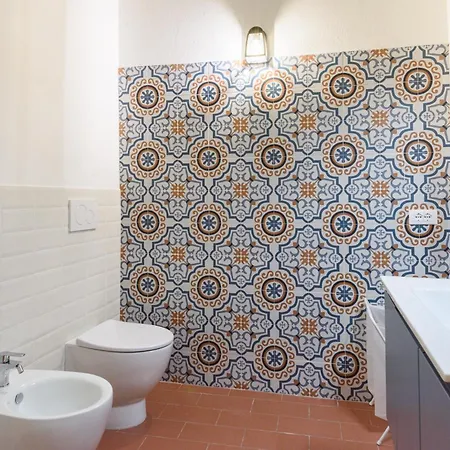 Apartment Uffizi 3 Bedrooms By Mmega *