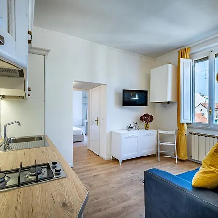 Yid Bandini Apartment