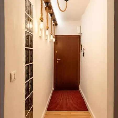 Keys Of Italy - Mercato 20 - Modern 1 Bedroom Nearby Mercato Florence