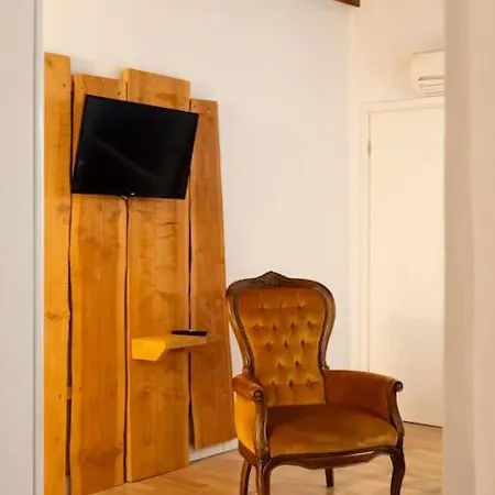 Keys Of Italy - Mercato 20 - Modern 1 Bedroom Nearby Mercato