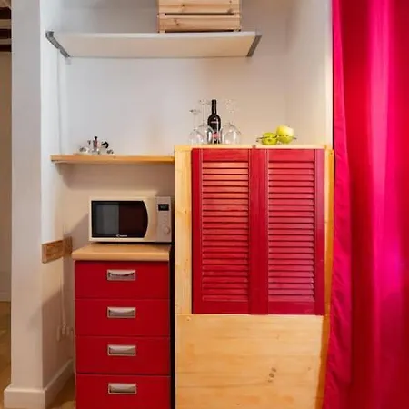 Apartment Keys Of Italy - Mercato 20 - Modern 1 Bedroom Nearby Mercato Florence