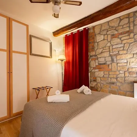 Apartment Keys Of Italy - Mercato 20 - Modern 1 Bedroom Nearby Mercato Florence