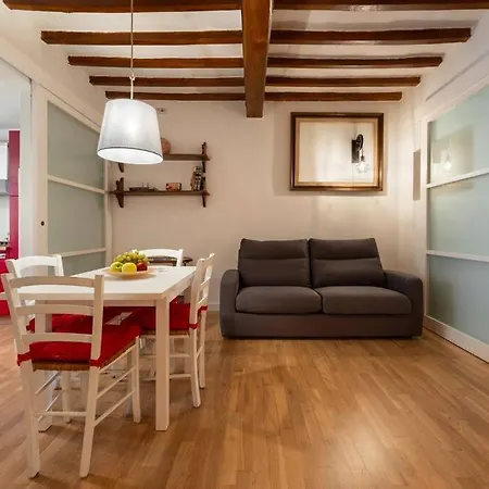 Keys Of Italy - Mercato 20 - Modern 1 Bedroom Nearby Mercato Apartment *