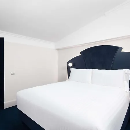 Anglo American Florence, Curio Collection By Hilton 5* Florence
