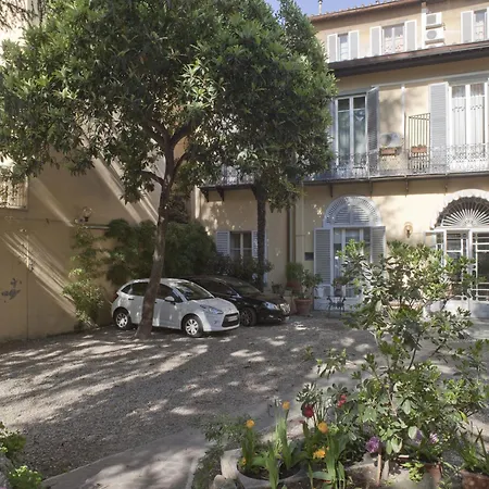 Hotel Liana 3*
