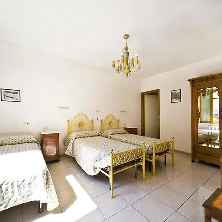 Hotel Merlini