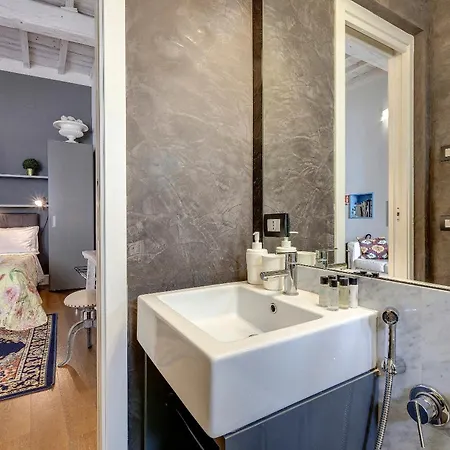Apartment Santo Spirito Flat