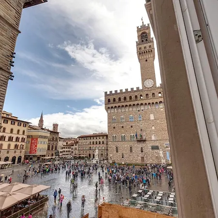 Apartment Piazza Signoria Florence