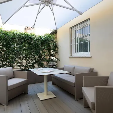 Unyca - Santa Croce Terrace Apartment Florence