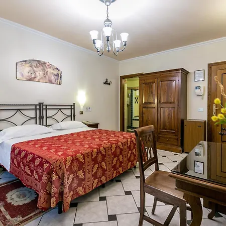 Hotel Collodi 2*