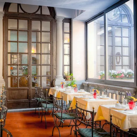Torre Guelfa Palazzo Acciaiuoli Hotel 4*